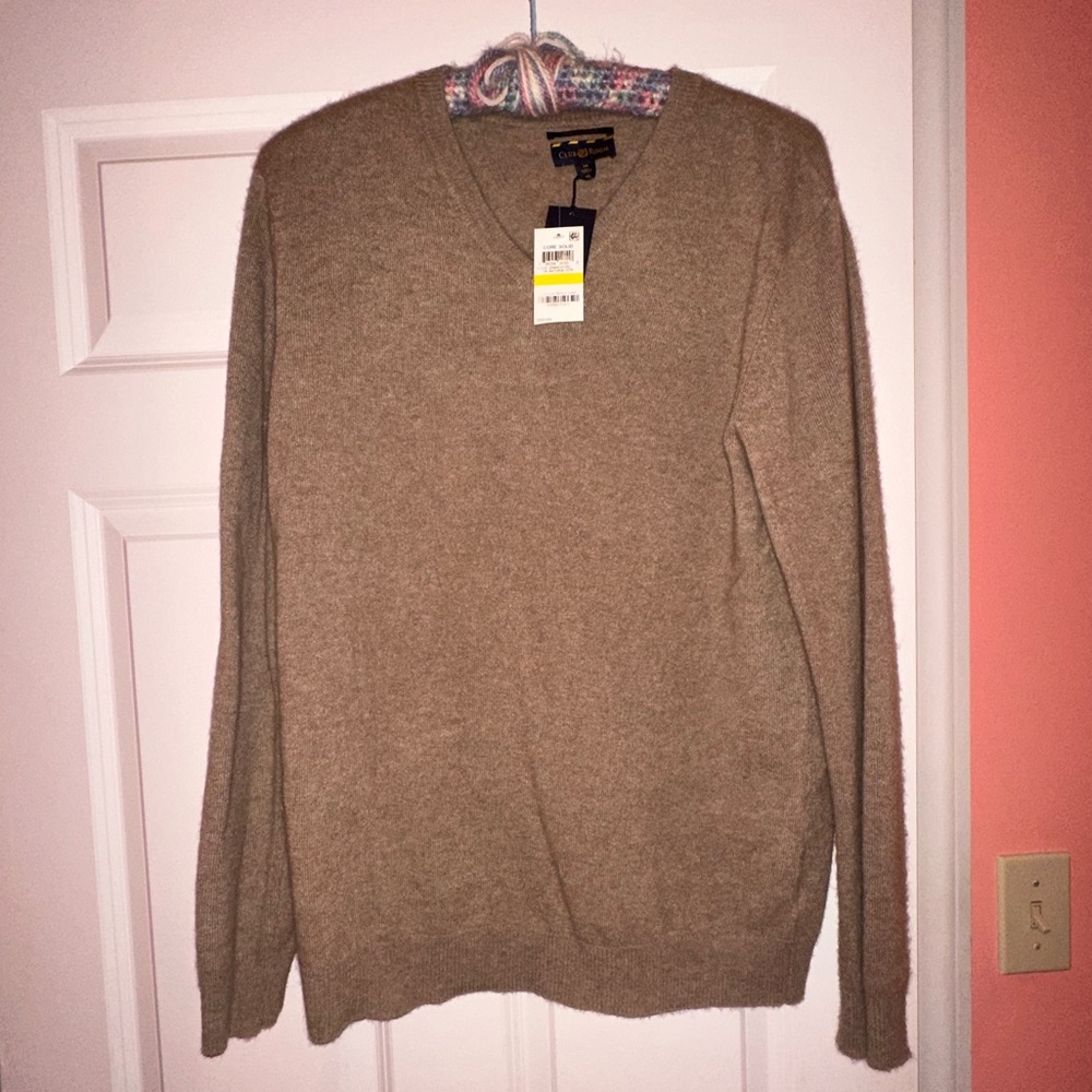 Club Room Men’s V-Neck Sweater - Brown